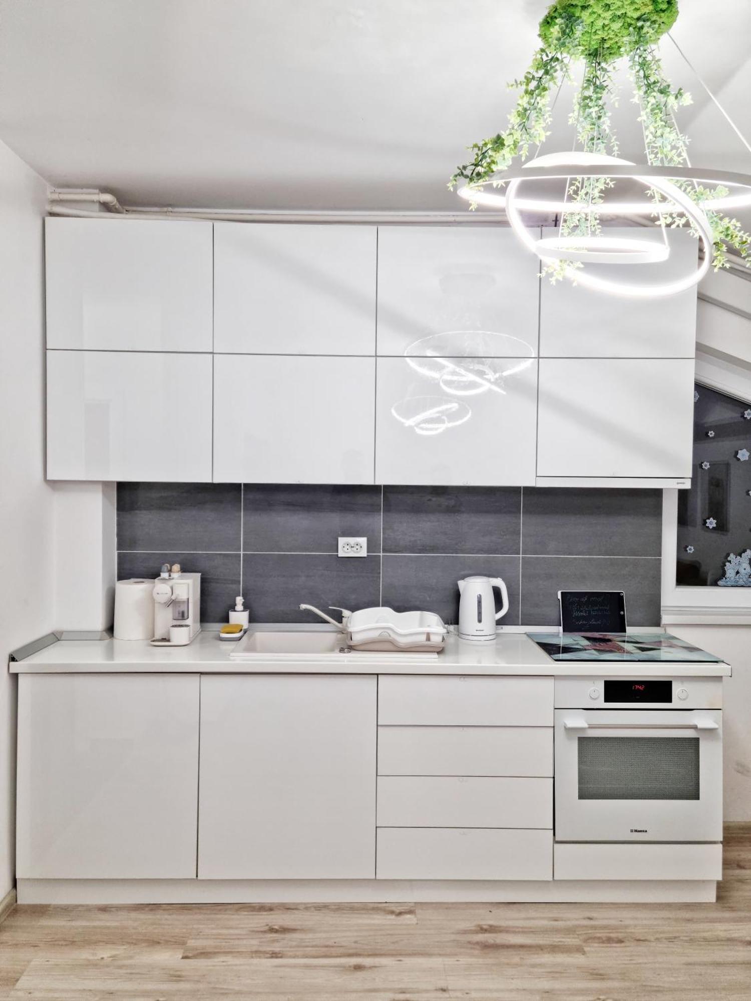 25 Luxury Apartament Бухарест Экстерьер фото